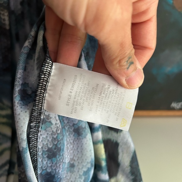 Elena Wang Elegant Blue Animal Print Blouse M - Picture 11 of 16